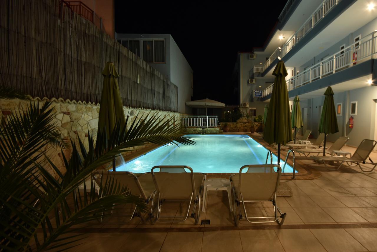 Kiwi Apartments Néa Fókaia Bagian luar foto